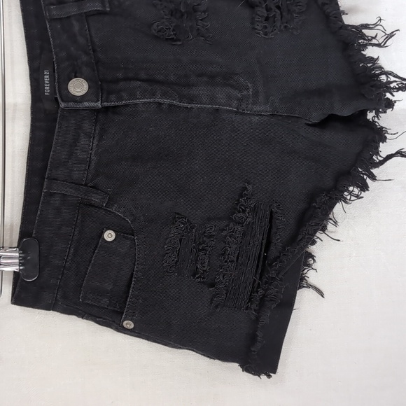 Forever 21 Black Denim Midrise Shortie Cut-off Shorts Size Small - Picture 3 of 5